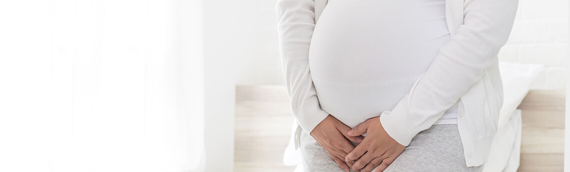 La falta de líquido amniotótico puede traer graves consecuencias para tu bebé | Más Abrazos by Huggies