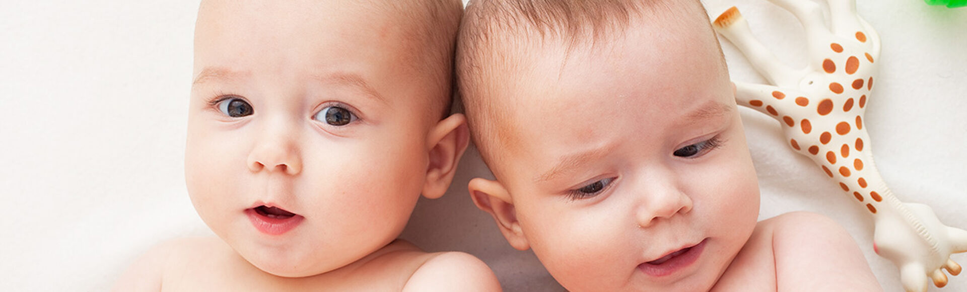 ¿Qué es un embarazo gemelar? | Más Abrazos by Huggies